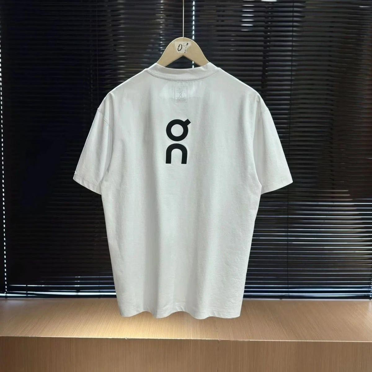Camiseta On Running Logo