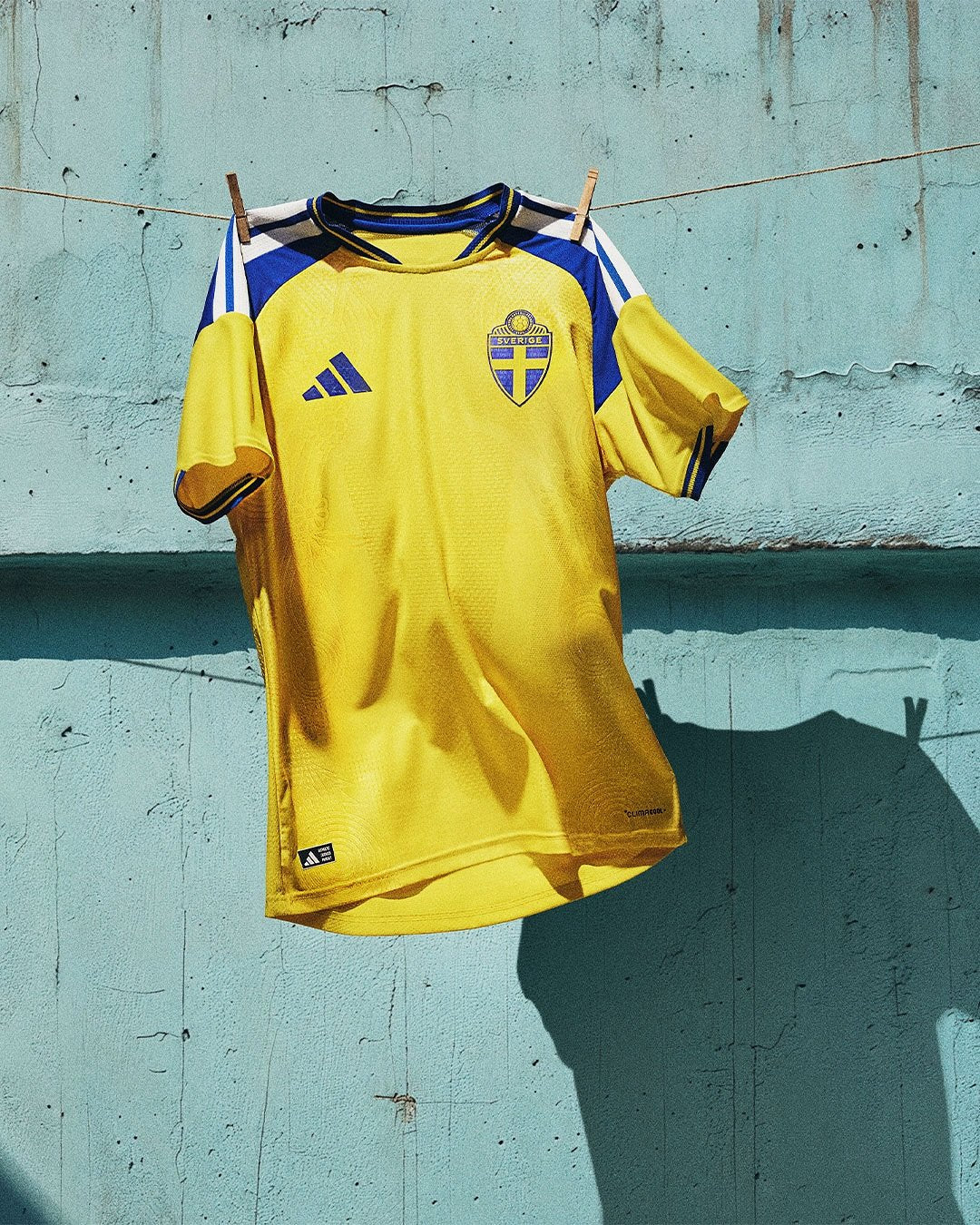 Camisa Suécia Adidas I 2026/27
