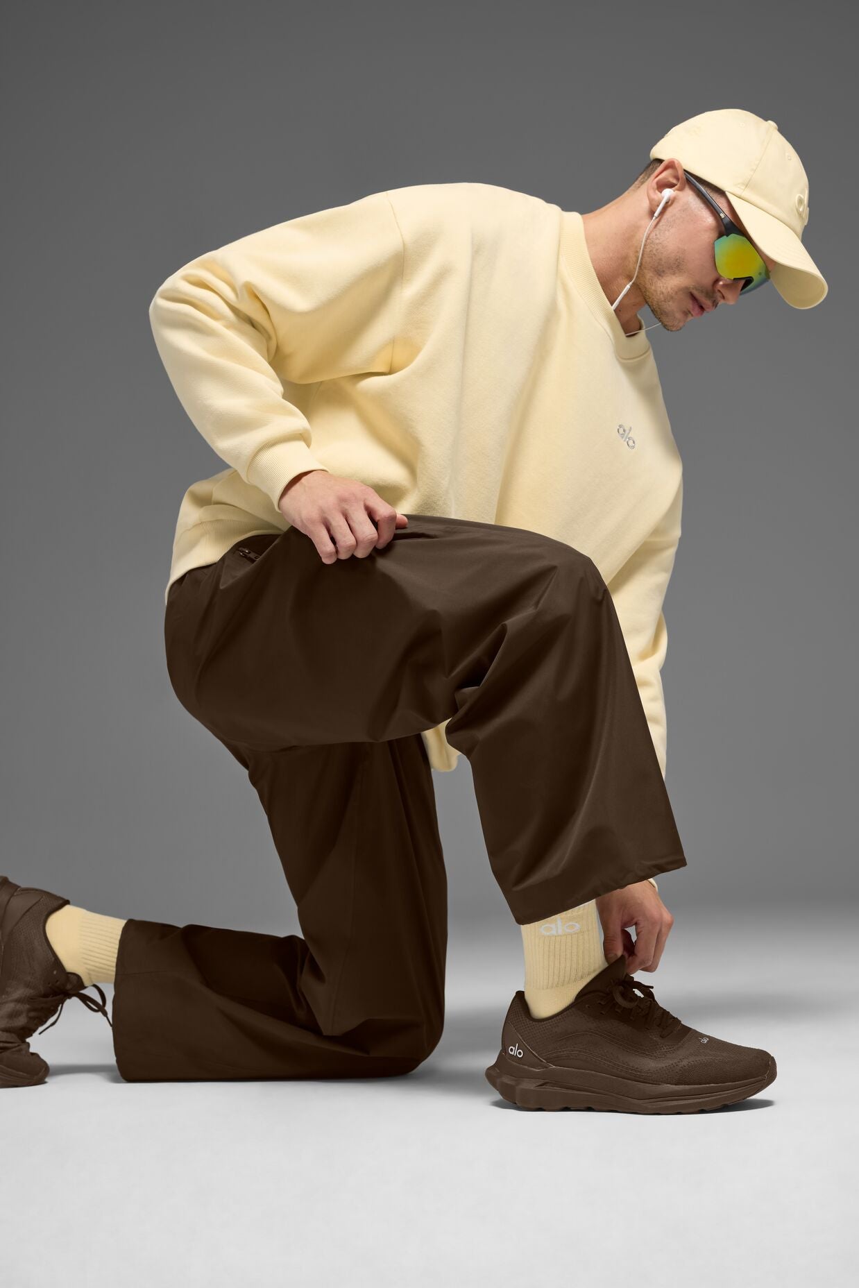 Meia Unisex Retrô Cano Alto Candlelight Yellow look