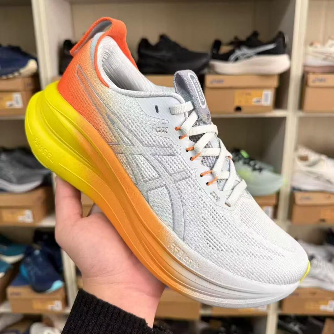 ASICS GEL-NIMBUS 28