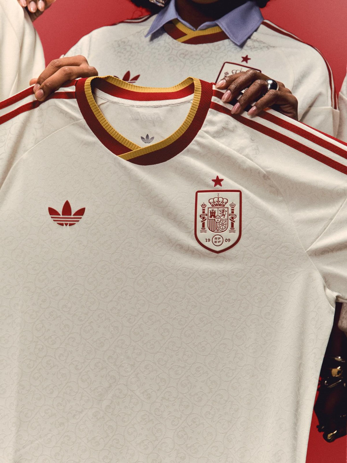 Camisa Espanha Adidas II 2026/27