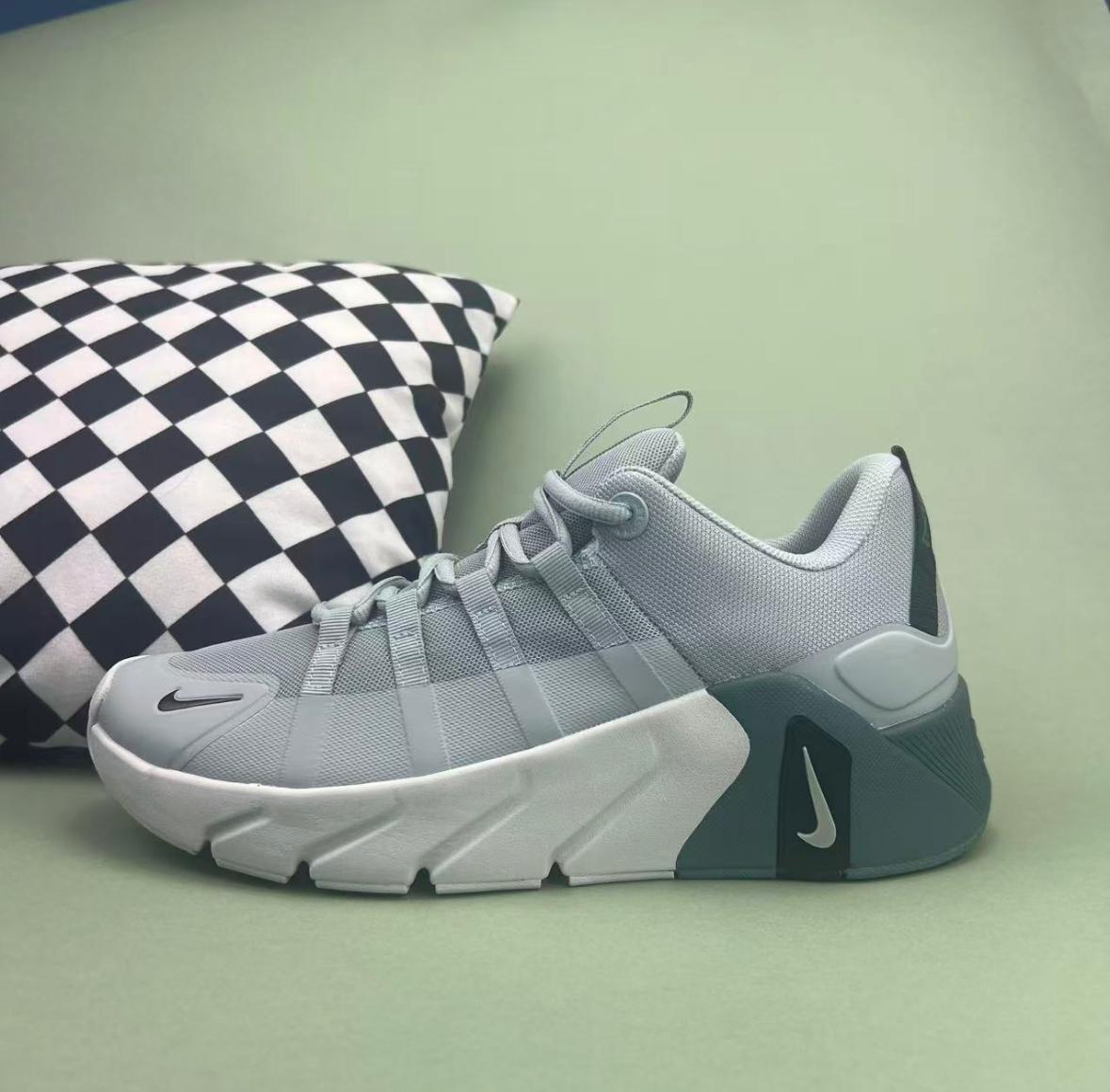 Tênis Nike Free Metcon 6
