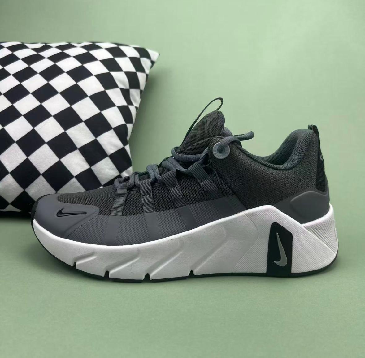 Tênis Nike Free Metcon 6